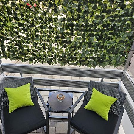 דרבניק Apartments Lara מראה חיצוני תמונה