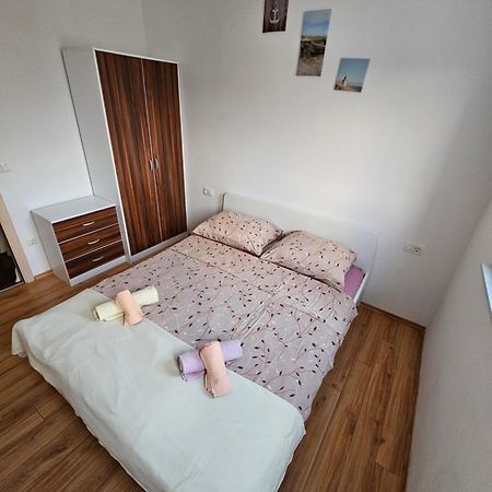 דרבניק Apartments Lara מראה חיצוני תמונה