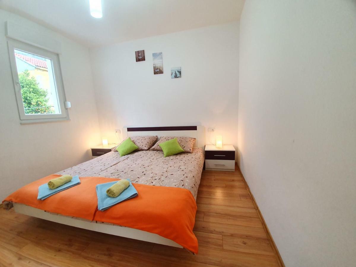 דרבניק Apartments Lara מראה חיצוני תמונה