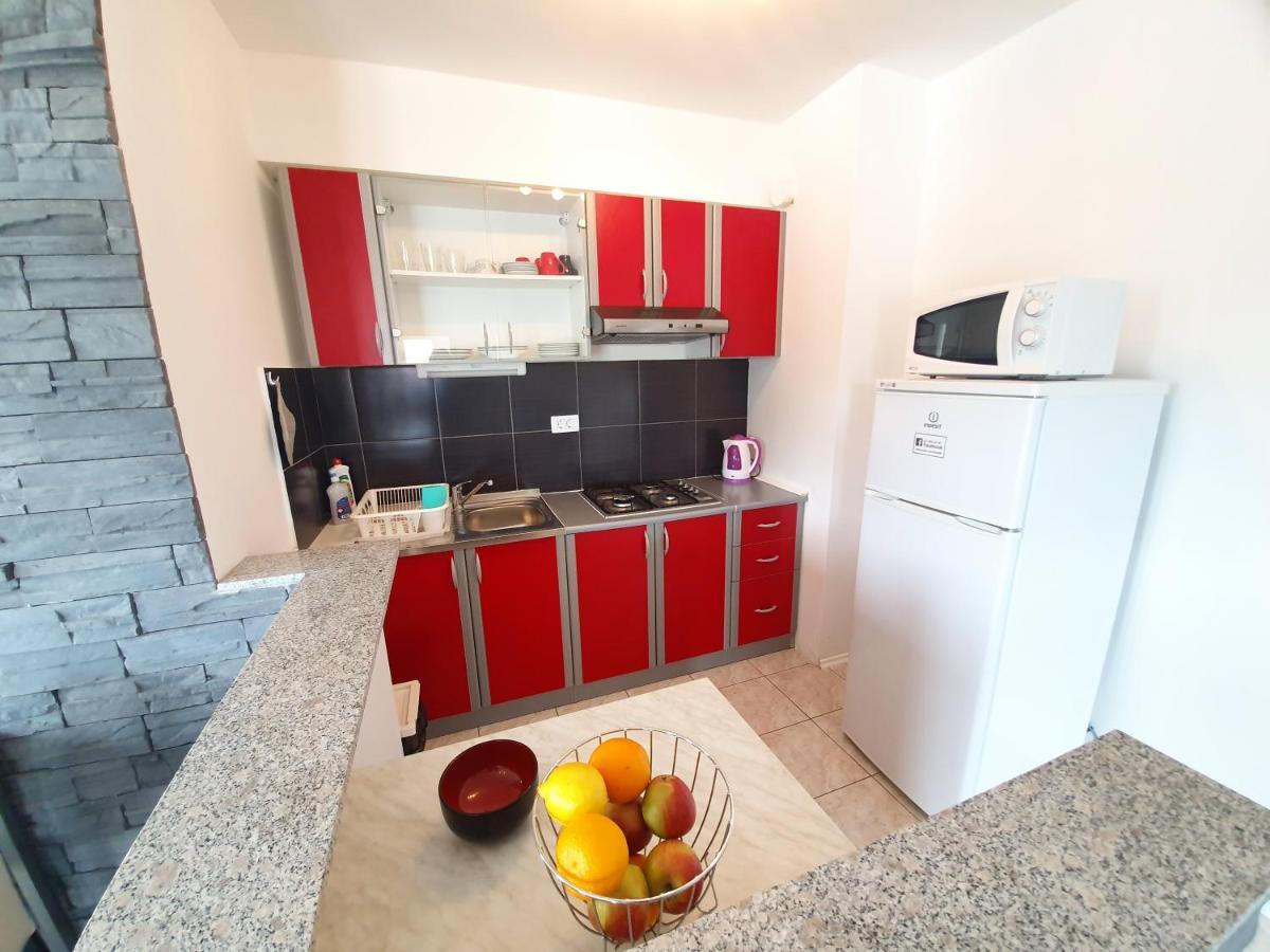 דרבניק Apartments Lara מראה חיצוני תמונה