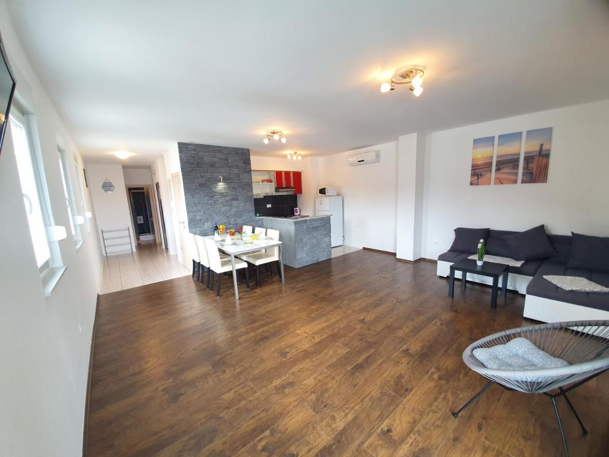 דרבניק Apartments Lara מראה חיצוני תמונה